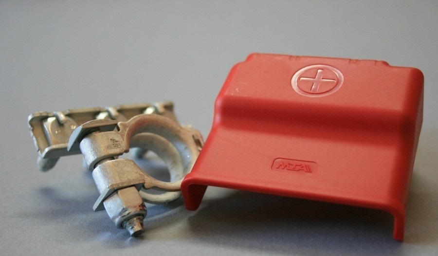 cosse-positive-de-batterie-iveco