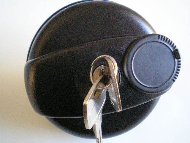 bouchon-reservoir-a-cle-iveco
